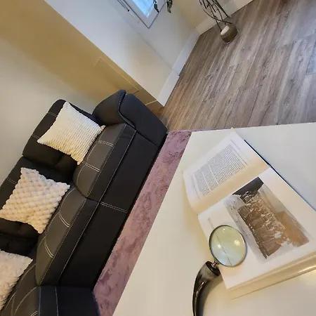 Casa Damajuana Edificio Rehabilitado Sin Ascensor Apartment León